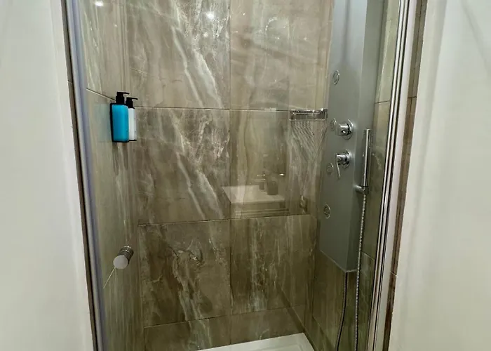 Konukevi Rhs Rienzo 4*